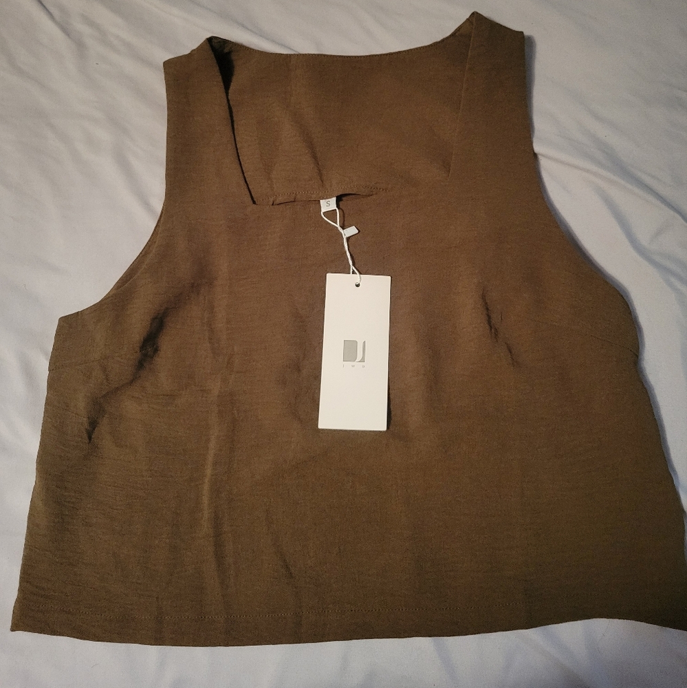 Summer crop top